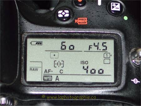 L'affichage montre la valeur de la sensibilit� ISO