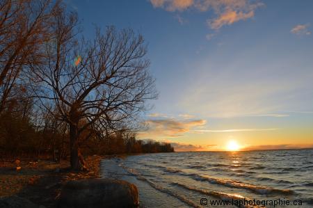 Photo d'un coucher de soleil avec un objectif ultra grand-angle